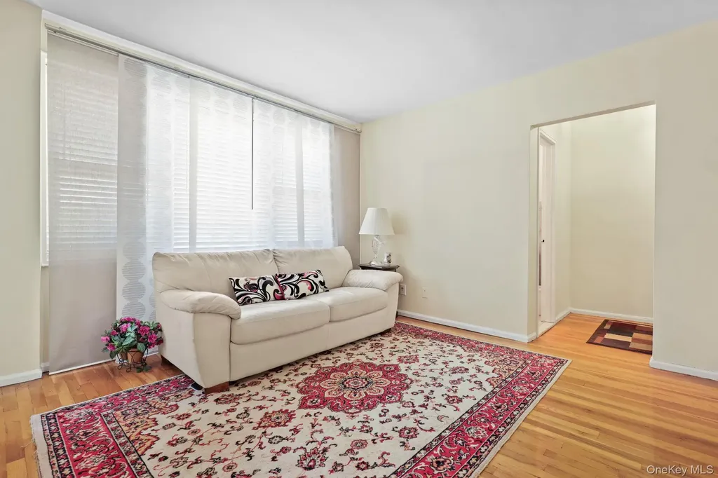 30 E Hartsdale Avenue Hartsdale NY 10530