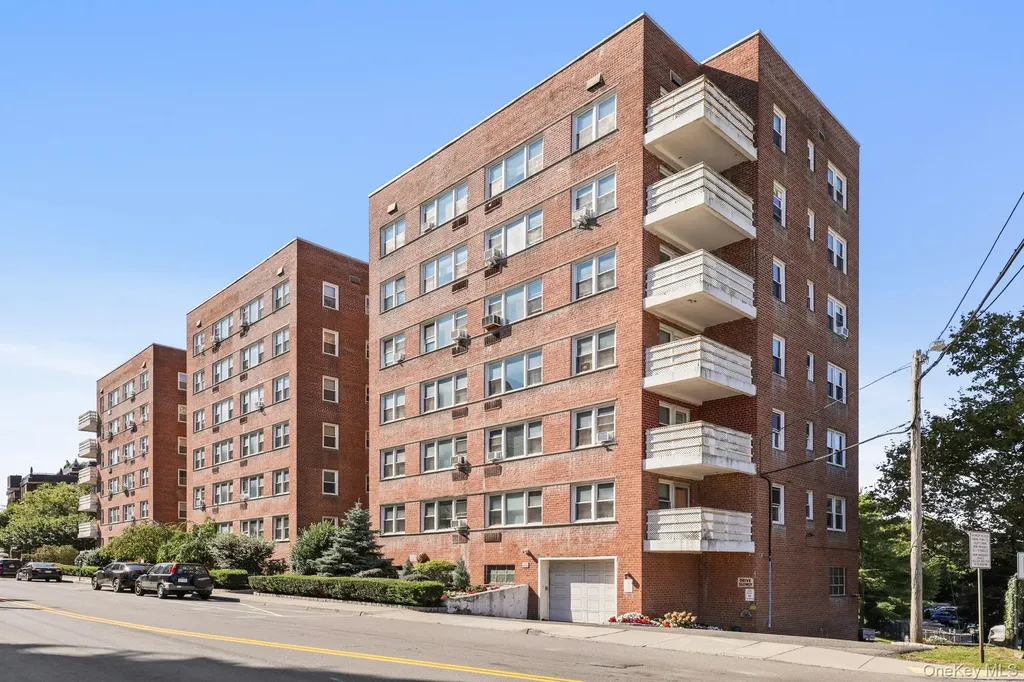 30 E Hartsdale Avenue Hartsdale NY 10530