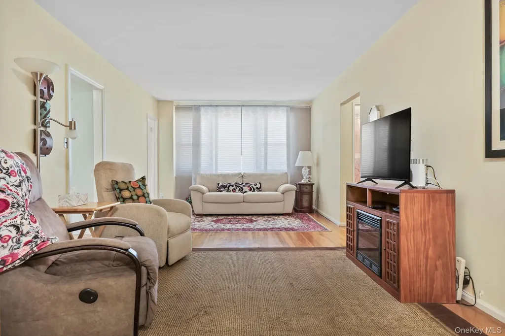 30 E Hartsdale Avenue Hartsdale NY 10530