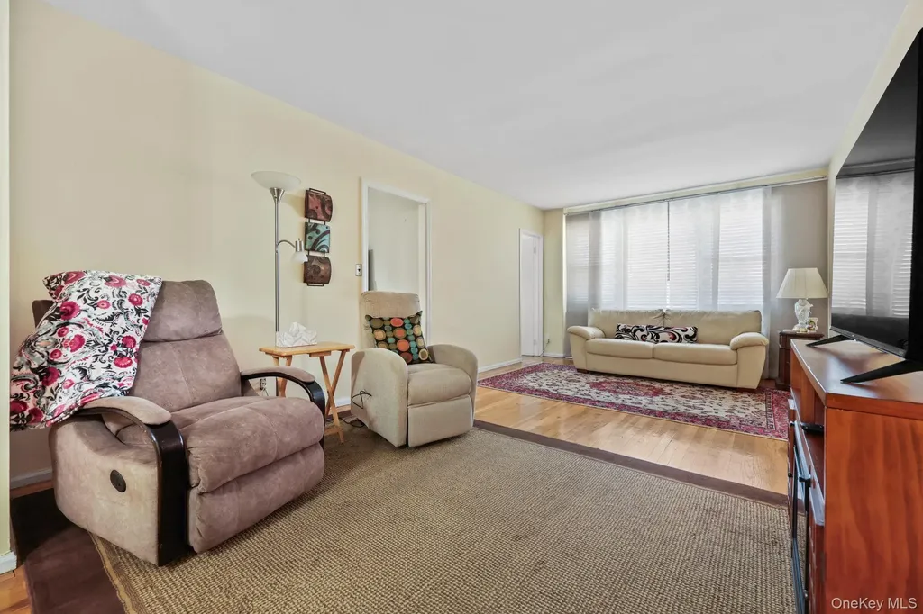 30 E Hartsdale Avenue Hartsdale NY 10530