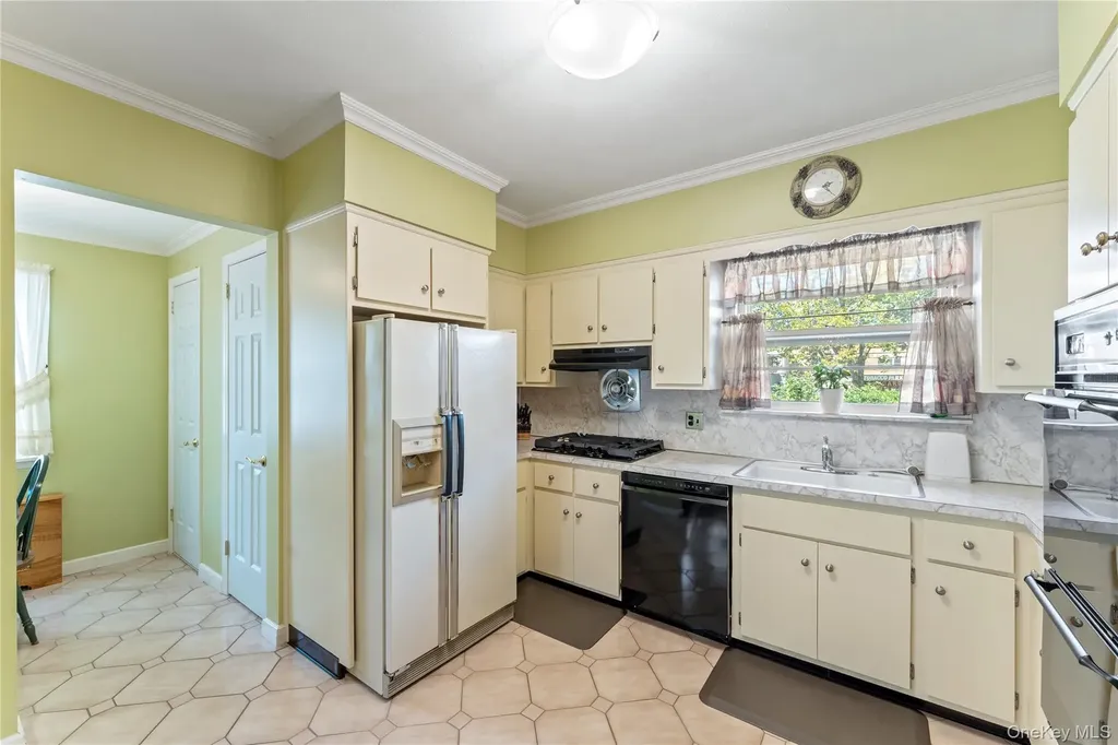 2914 162nd Street Flushing NY 11358