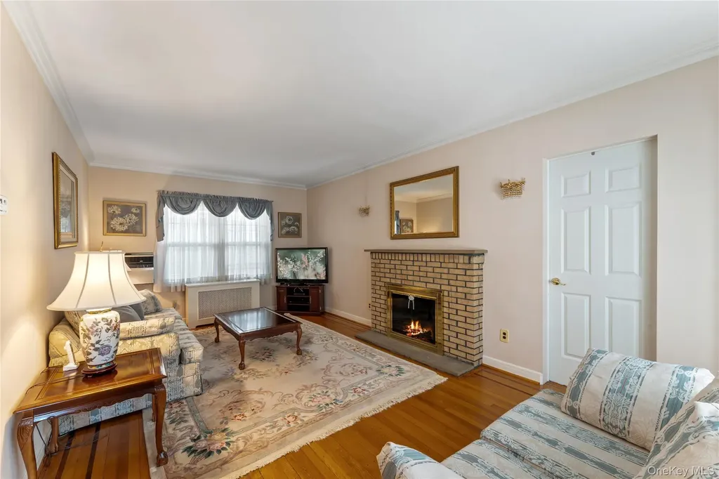 2914 162nd Street Flushing NY 11358