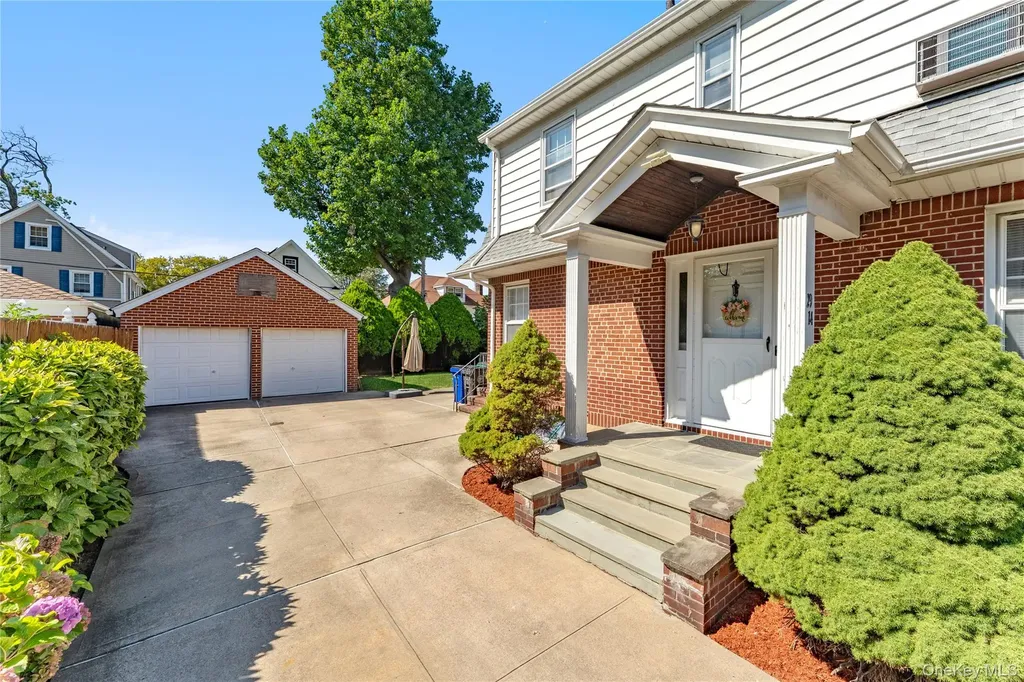 2914 162nd Street Flushing NY 11358