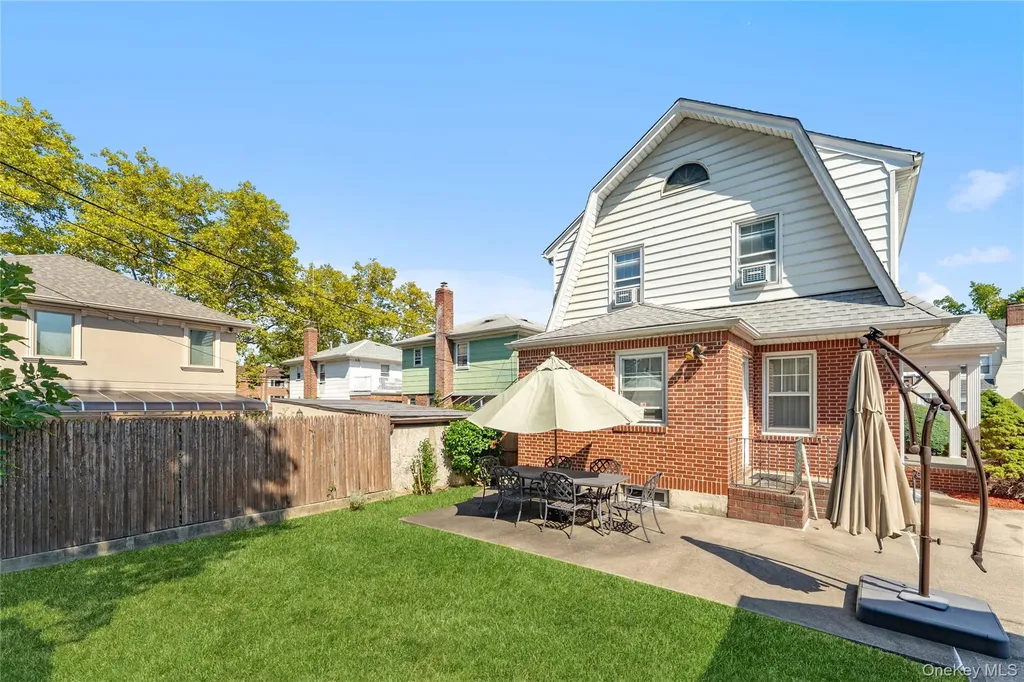 2914 162nd Street Flushing NY 11358