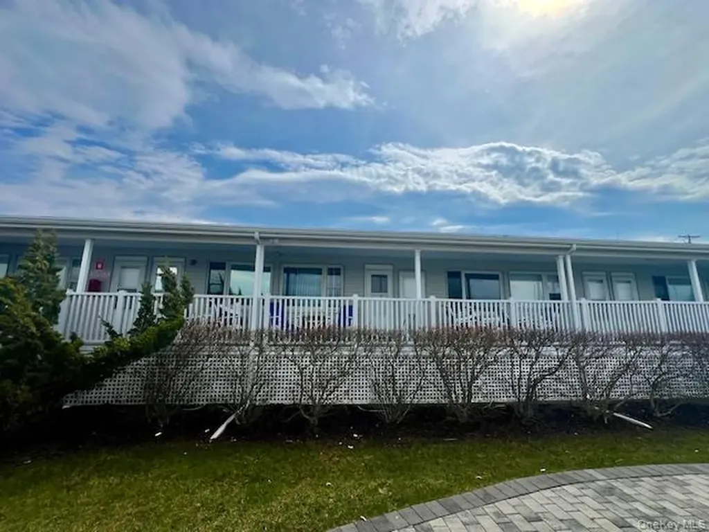 231 Dune Road Westhampton Beach NY 11978