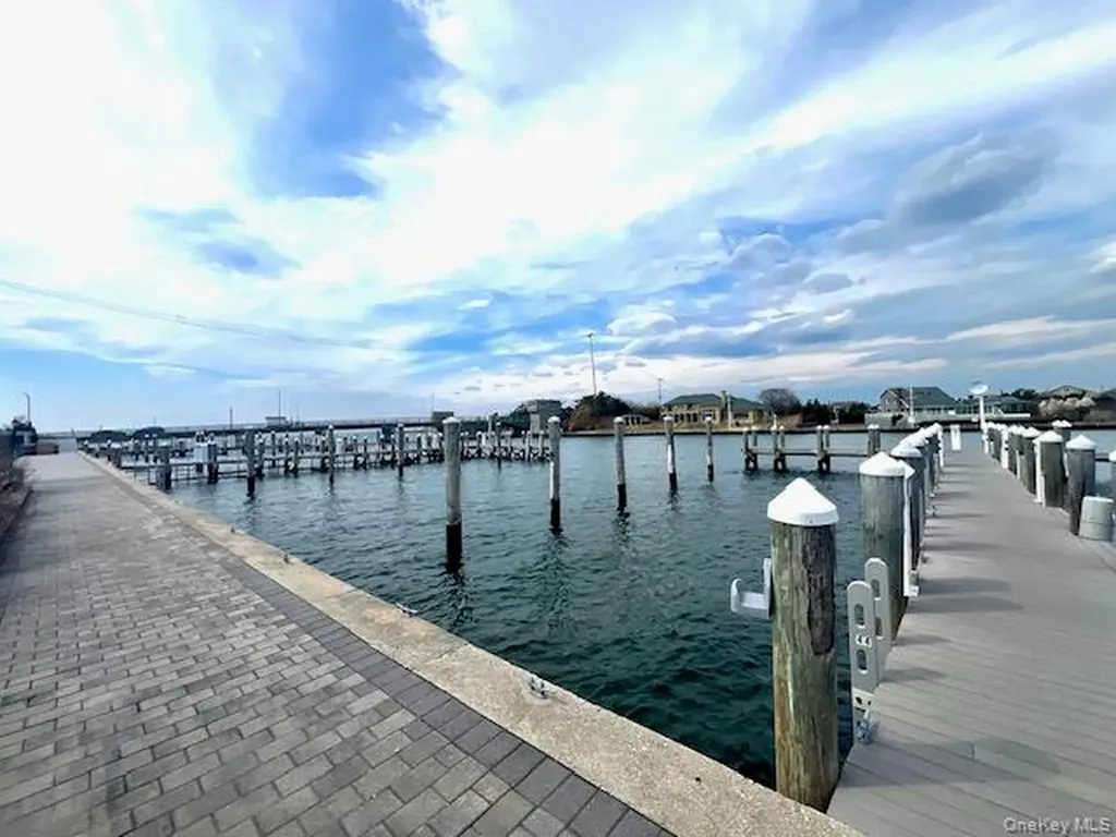 231 Dune Road Westhampton Beach NY 11978