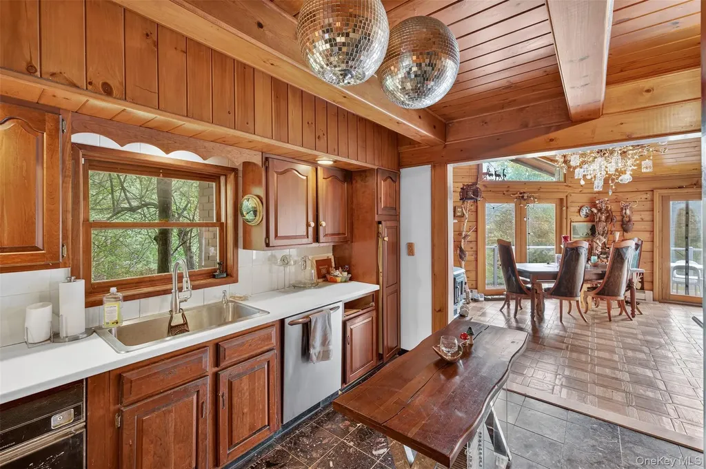 1122 County Route 31 Glen Spey NY 12737