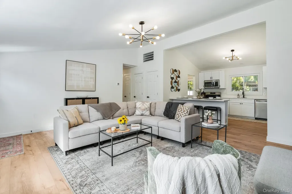 5 Harvard Street Red Hook NY 12571