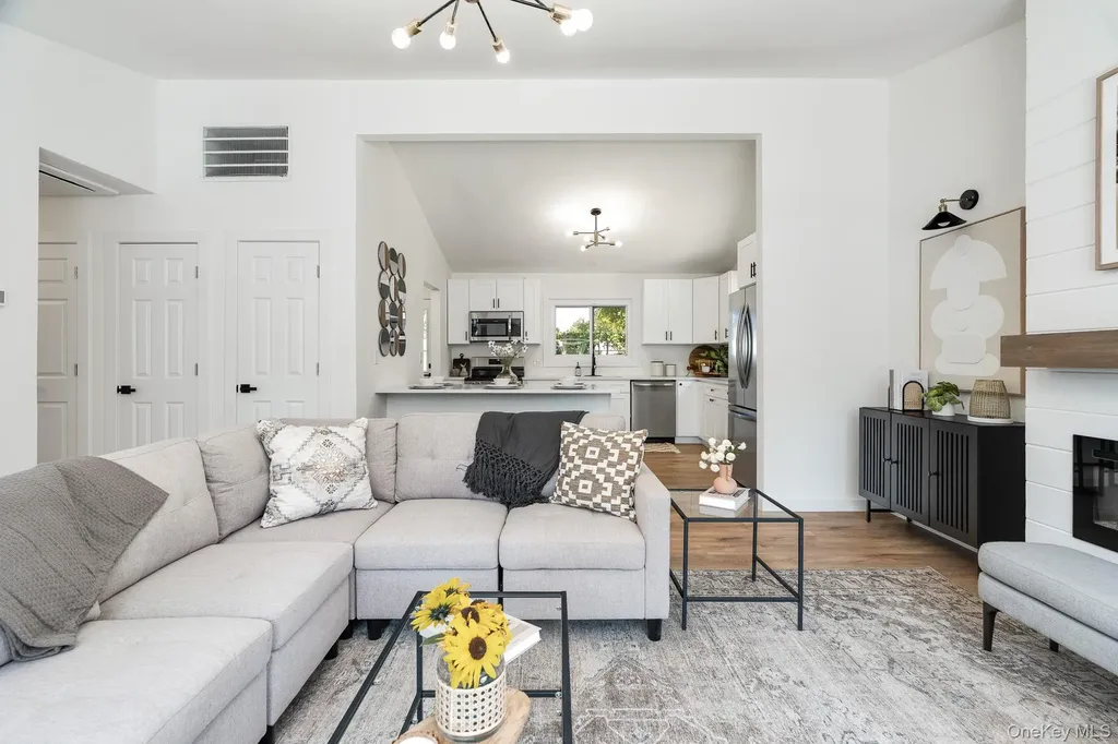 5 Harvard Street Red Hook NY 12571
