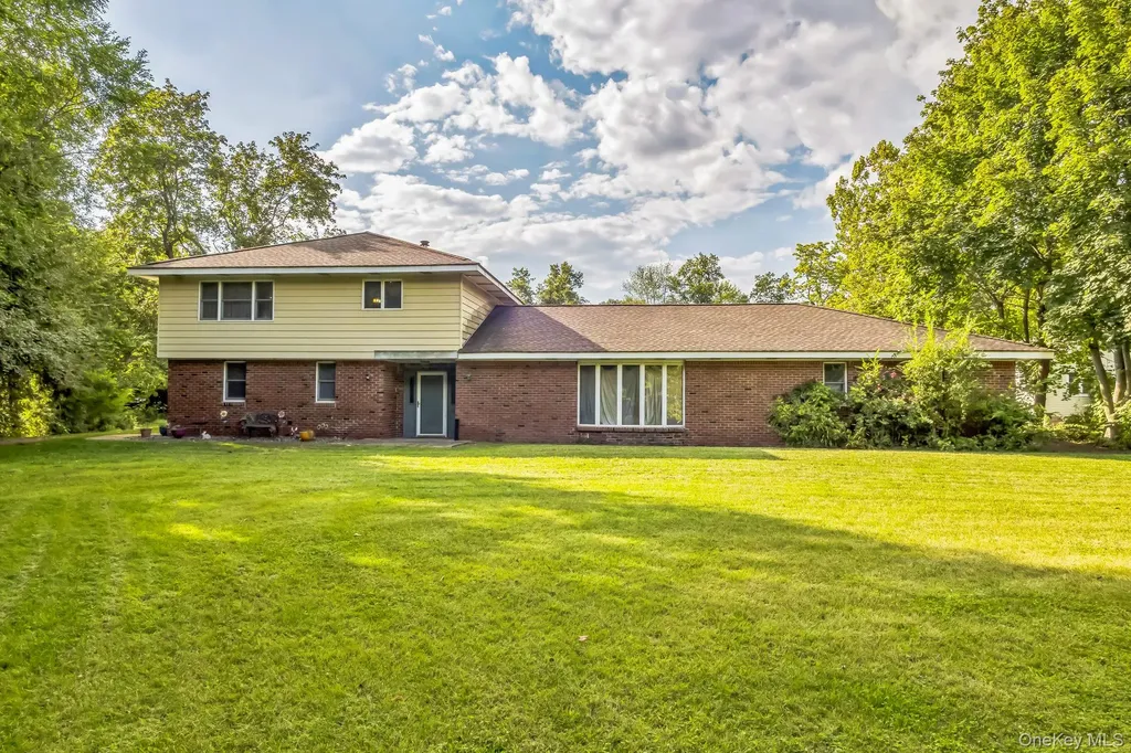 24 New Road Milton NY 12547