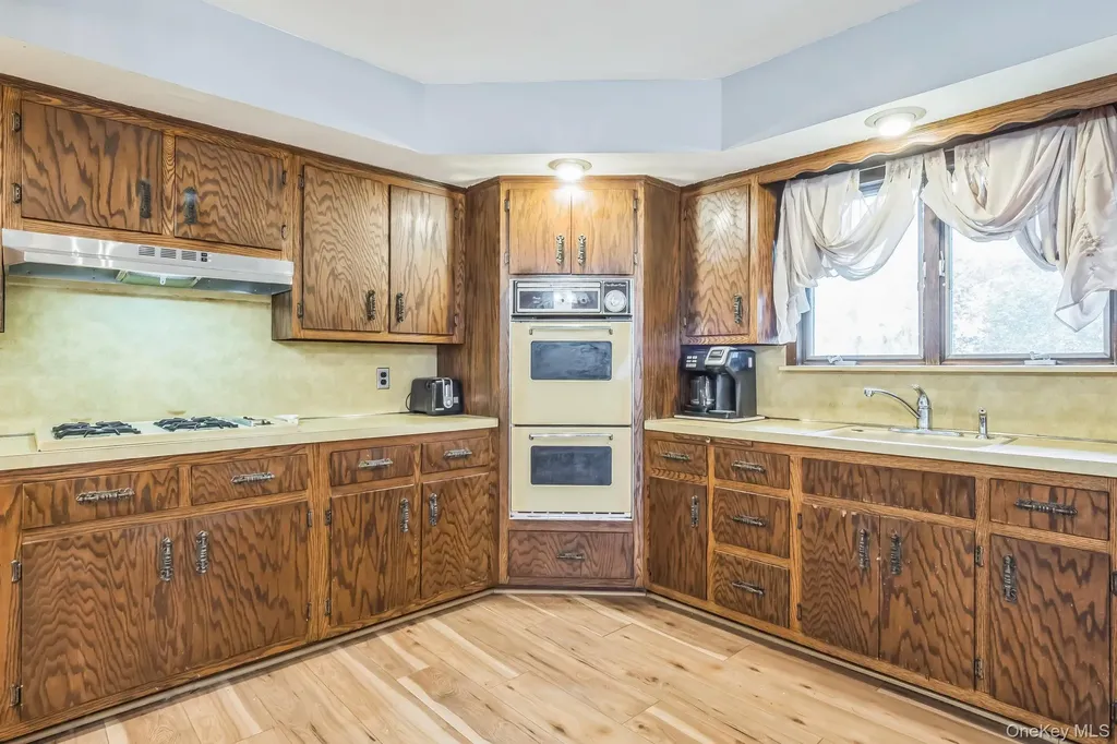 24 New Road Milton NY 12547