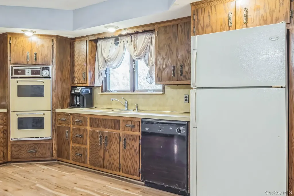 24 New Road Milton NY 12547