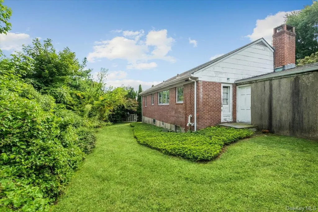 7 Fountain Drive Valhalla NY 10595