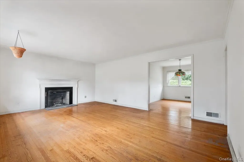 7 Fountain Drive Valhalla NY 10595