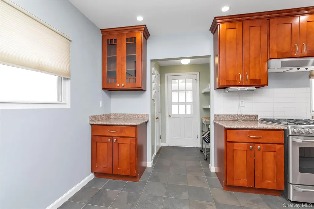 24432 90th Avenue Bellerose NY 11426