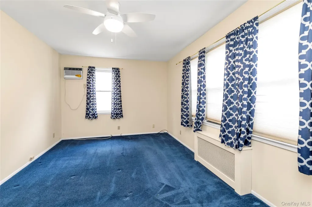 24432 90th Avenue Bellerose NY 11426