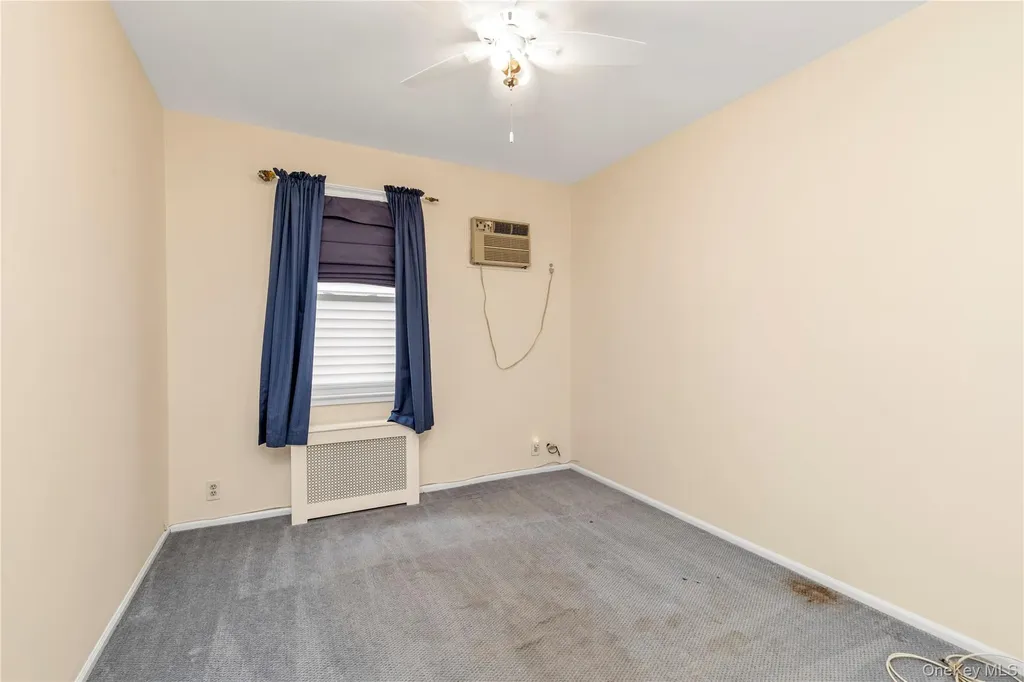 24432 90th Avenue Bellerose NY 11426