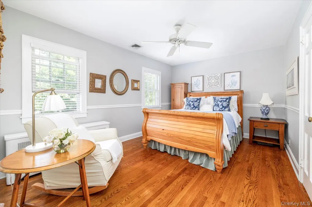 34 Saint Thomas Place Malverne NY 11565