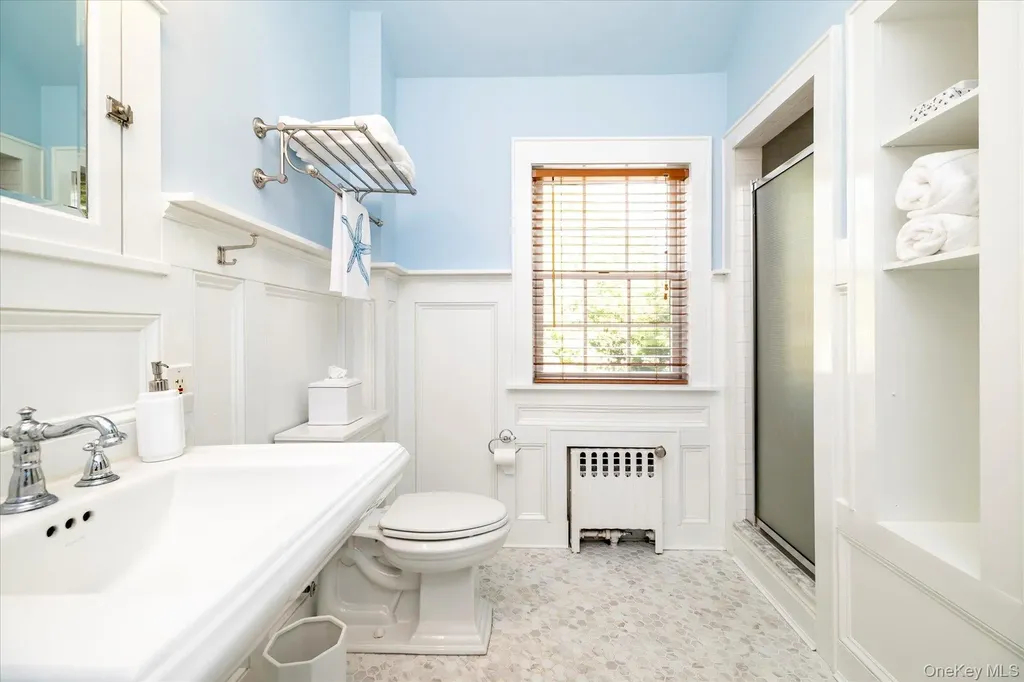 34 Saint Thomas Place Malverne NY 11565
