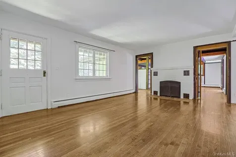 81 Montrose Station Road Montrose NY 10548