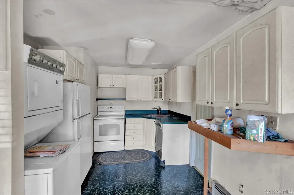 23 Furman Lane Patchogue NY 11772