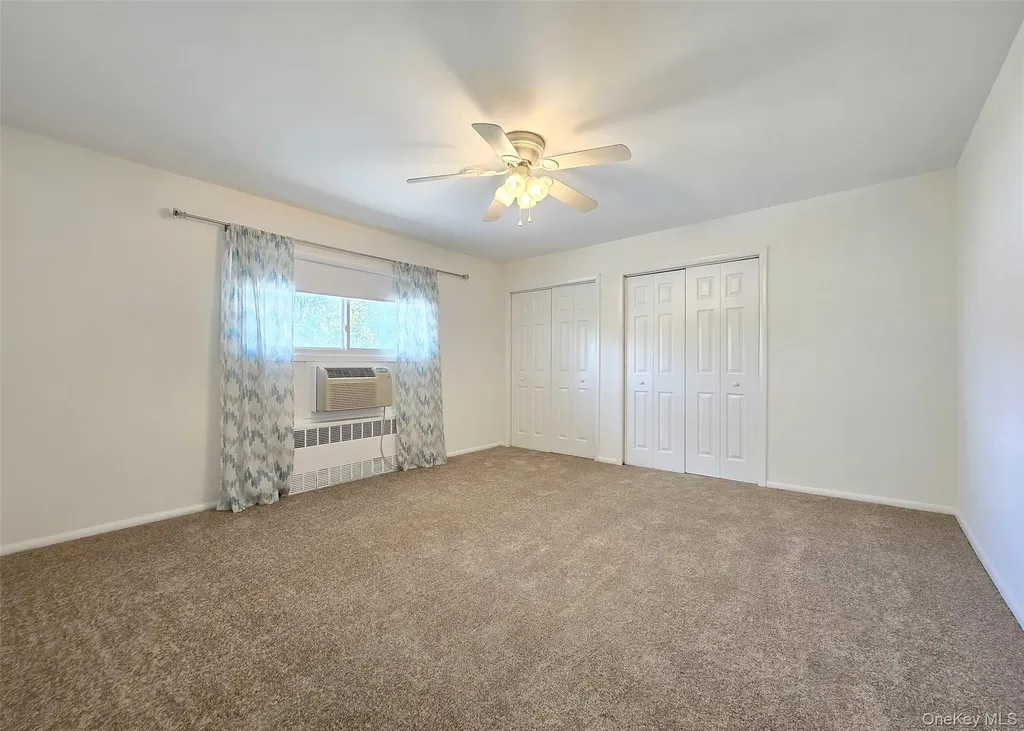 265 Edmunton North Babylon NY 11703