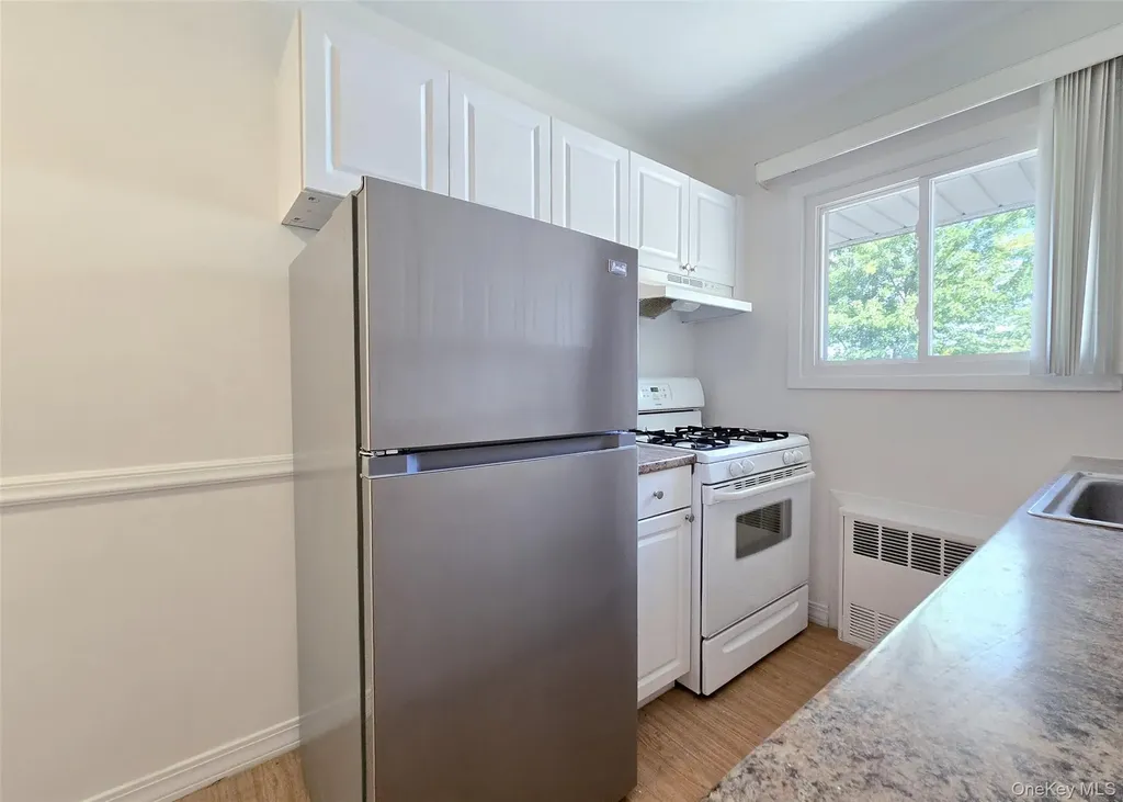265 Edmunton North Babylon NY 11703