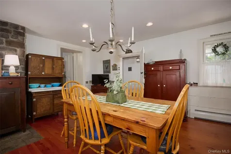 19 Orange Turnpike Sloatsburg NY 10974
