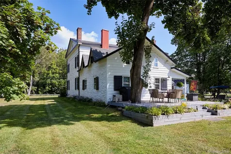 19 Orange Turnpike Sloatsburg NY 10974