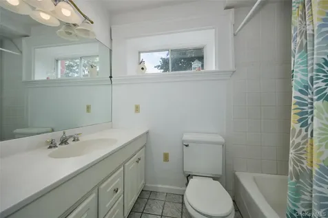 19 Orange Turnpike Sloatsburg NY 10974