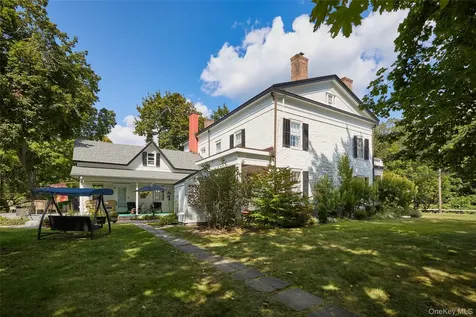 19 Orange Turnpike Sloatsburg NY 10974