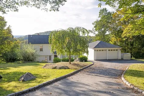 8 Highland Street Patterson NY 12563