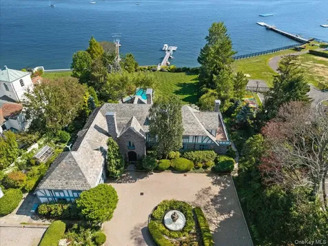 19 Oak Bluff Avenue Larchmont NY 10538