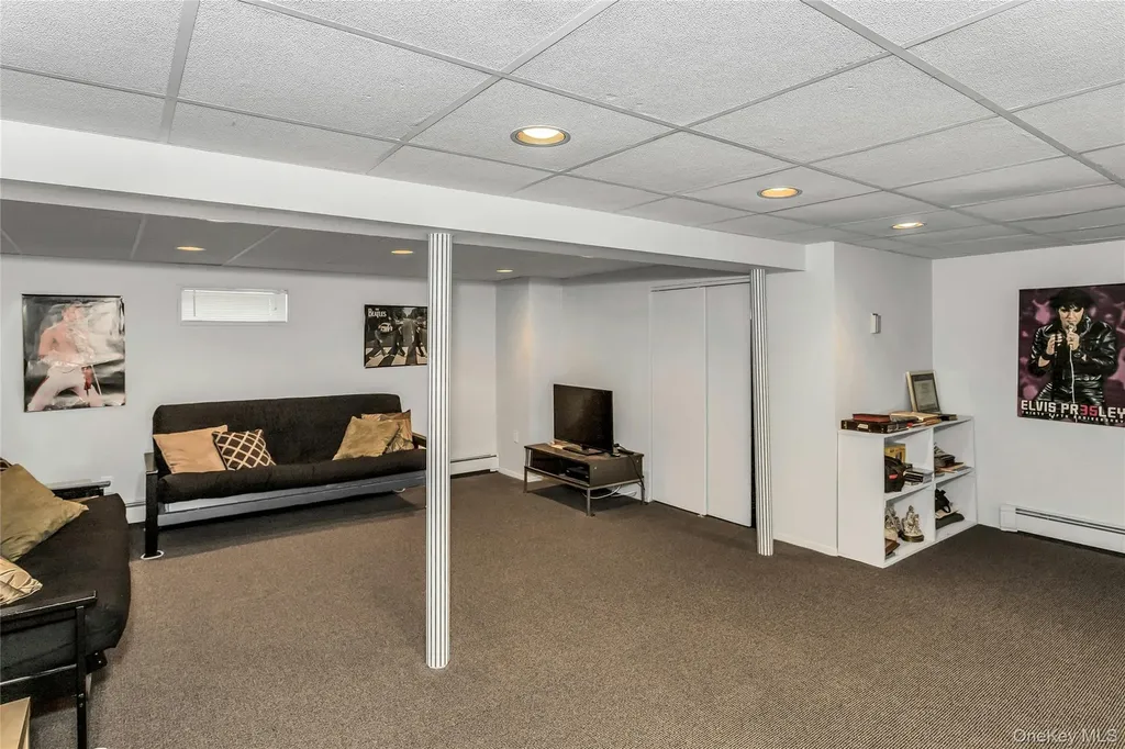 14 Judith Street Plainview NY 11803