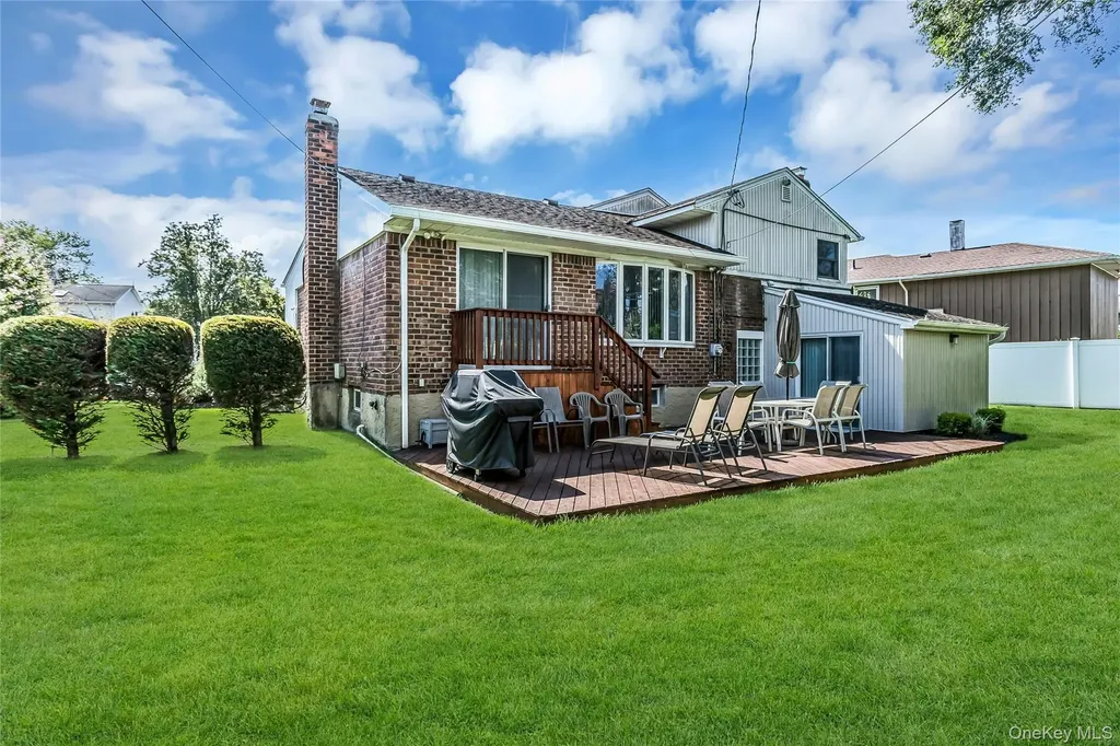 14 Judith Street Plainview NY 11803