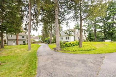 20-22 Kohlanaris Drive Poughkeepsie NY 12601