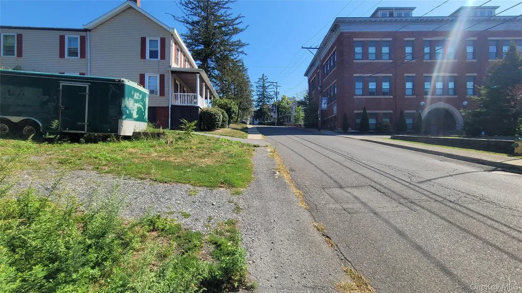 15 Thompson Street Catskill NY
