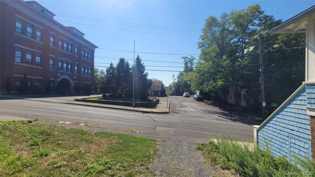 15 Thompson Street Catskill NY