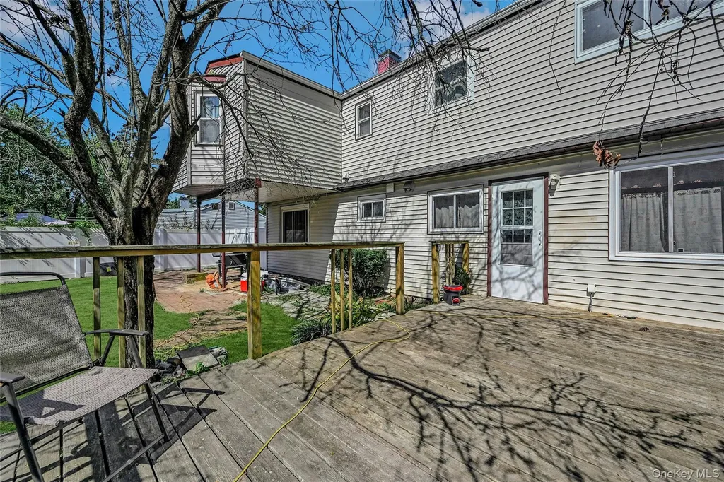 60 E Belmont Street Bay Shore NY 11706