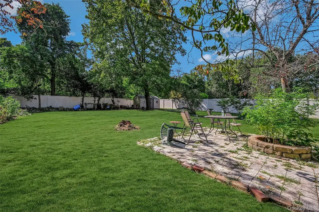 60 E Belmont Street Bay Shore NY 11706
