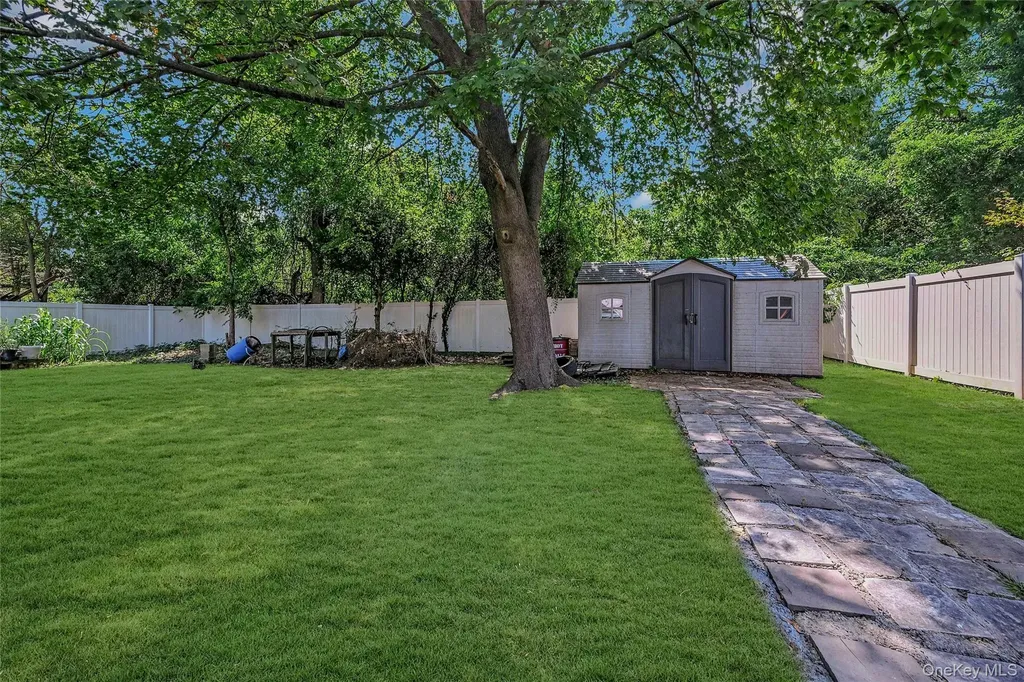 60 E Belmont Street Bay Shore NY 11706