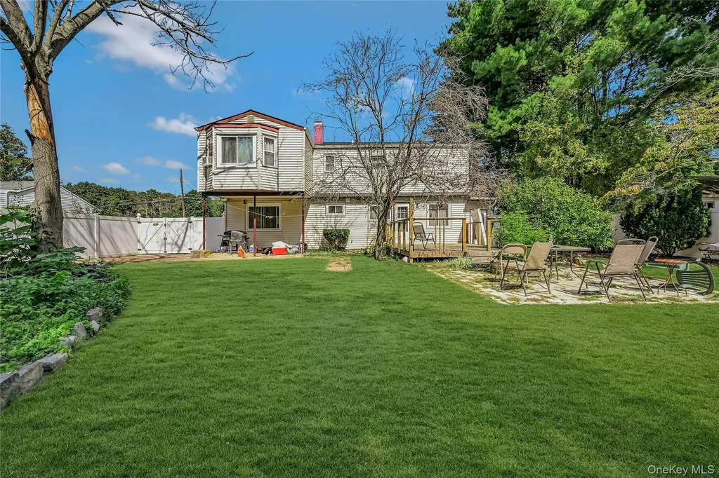 60 E Belmont Street Bay Shore NY 11706