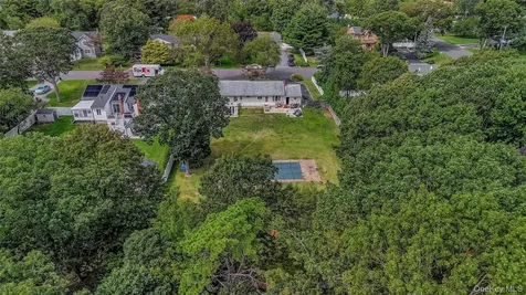 293 Blake Avenue Bohemia NY 11716