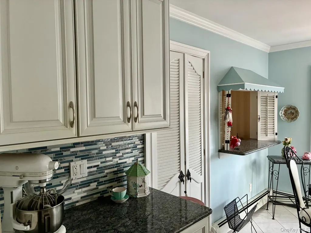 20 Shelbourne Lane Commack NY 11725