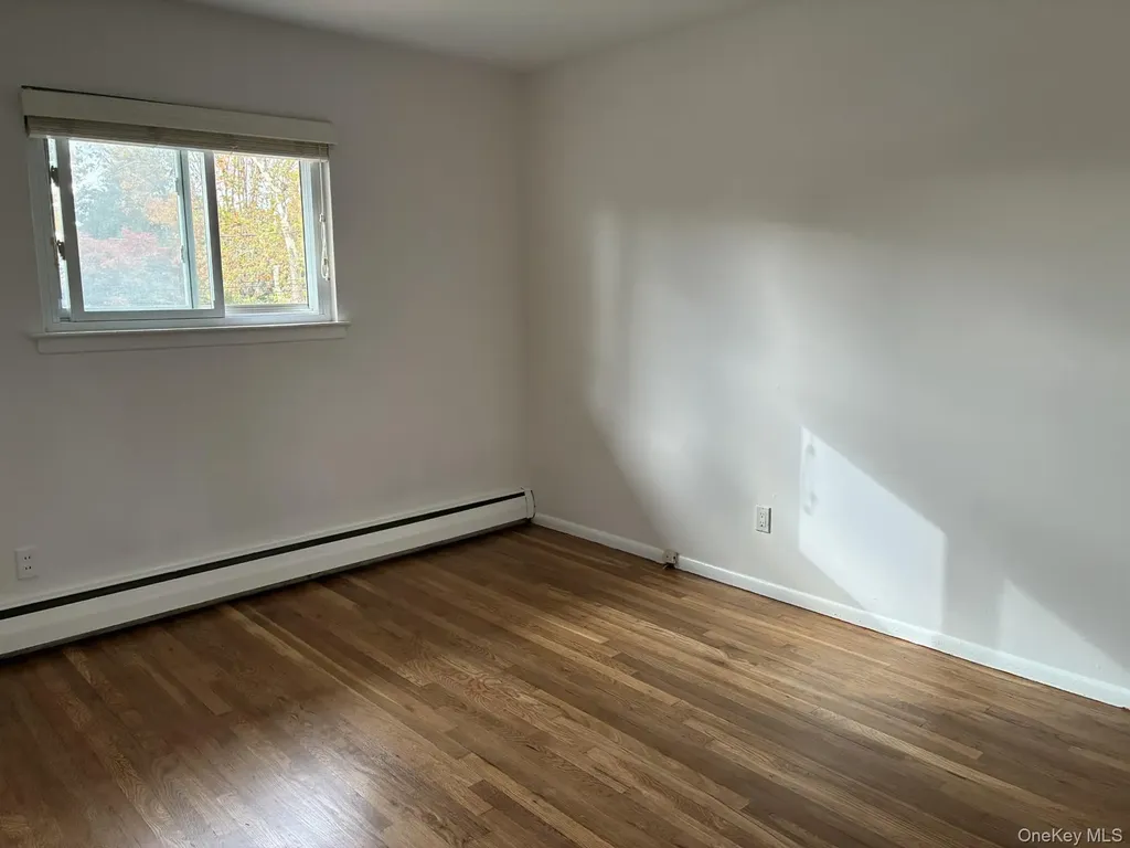 20 Shelbourne Lane Commack NY 11725