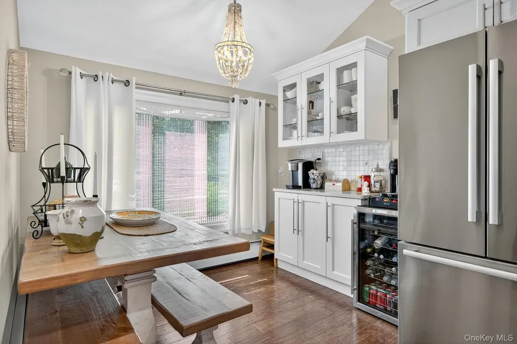 51 Kingsland Place Babylon NY 11702