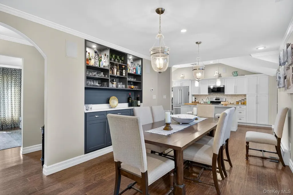 51 Kingsland Place Babylon NY 11702