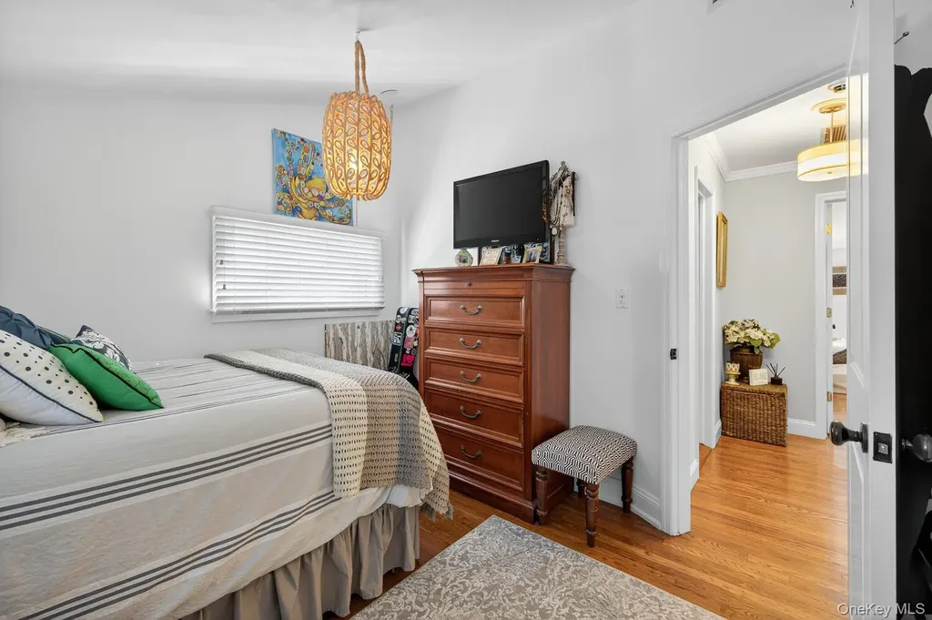 51 Kingsland Place Babylon NY 11702