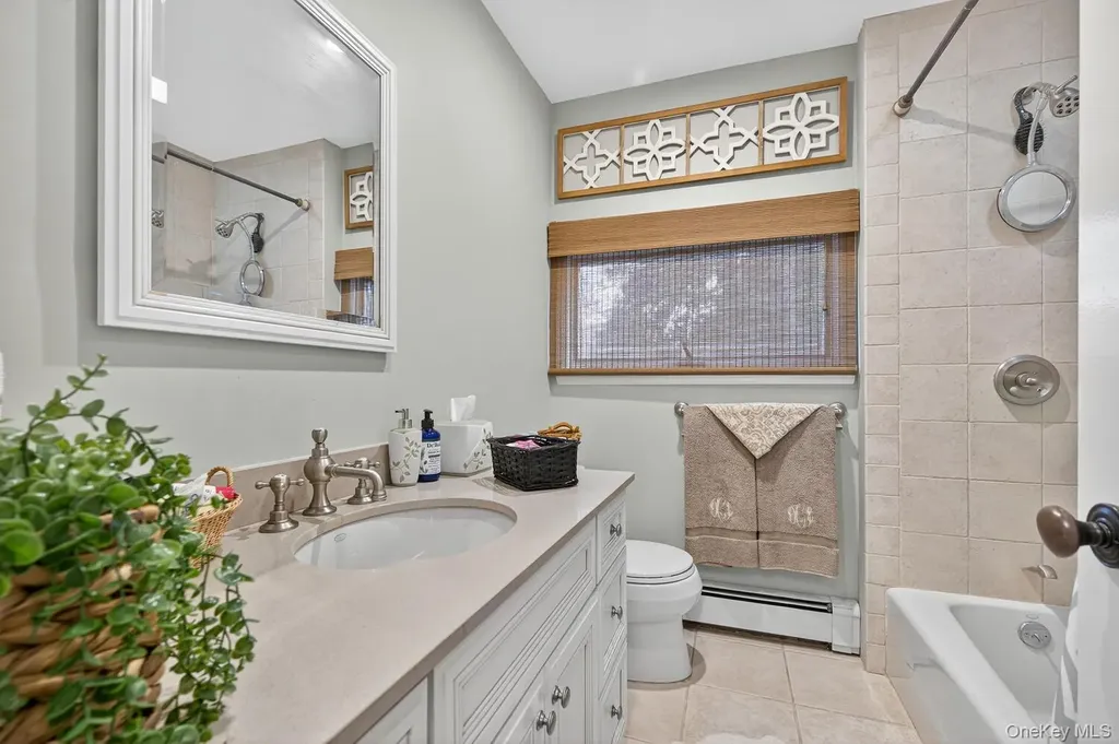 51 Kingsland Place Babylon NY 11702