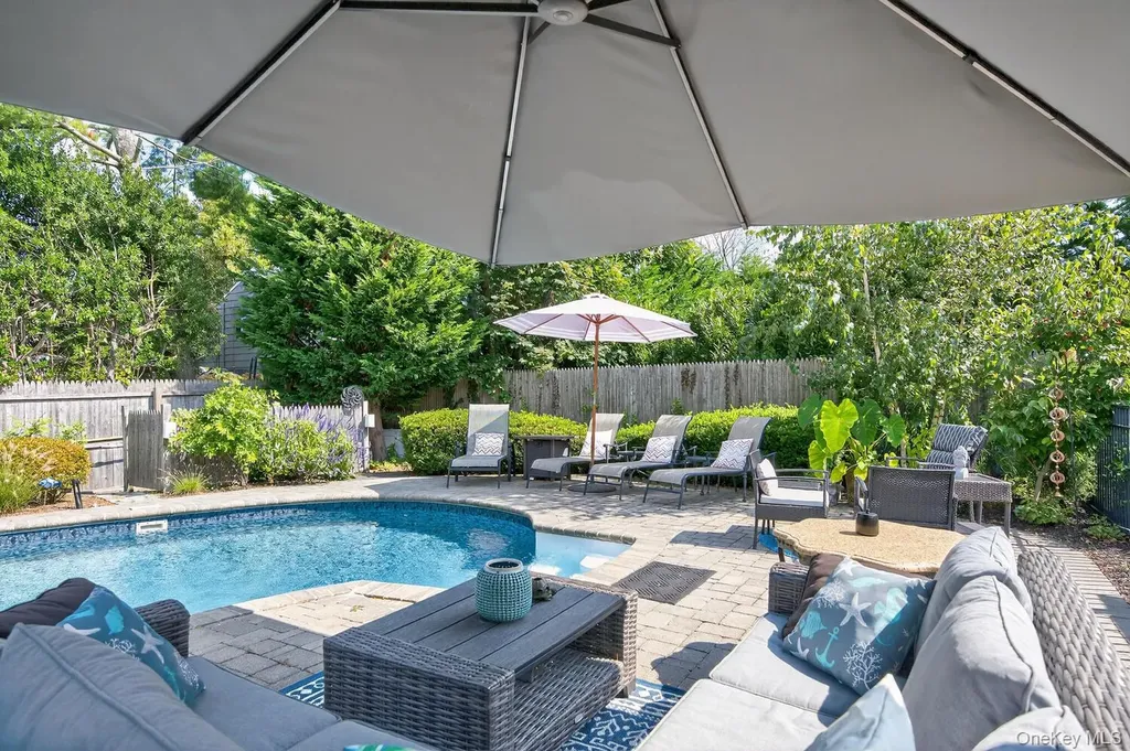 51 Kingsland Place Babylon NY 11702